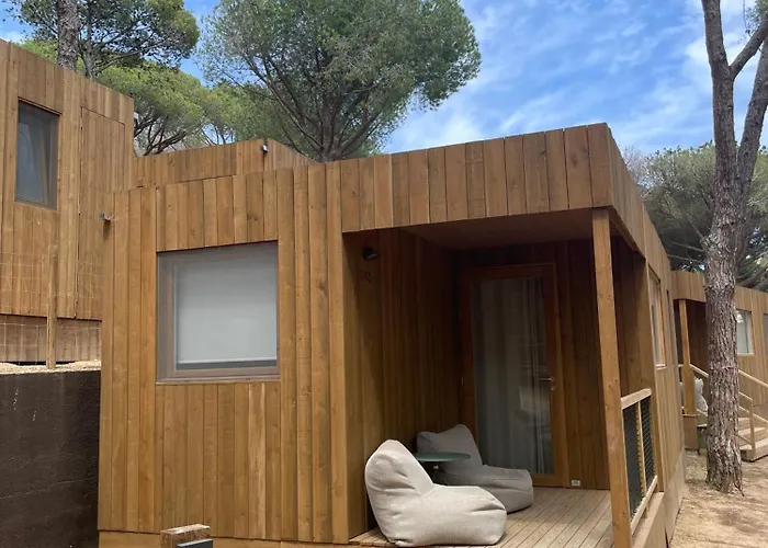 Wecamp Cala Montgo 2*
