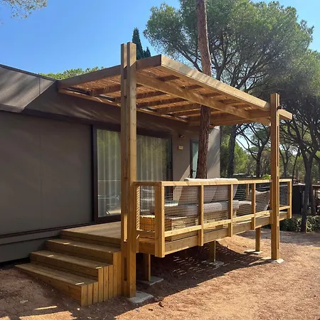 Campsite Wecamp Cala Montgo 2*